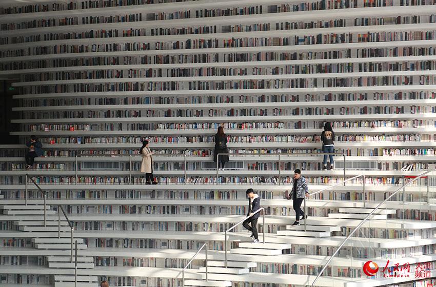 被天津滨海图书馆刷屏 来感受科幻之美 天津频道 人民网