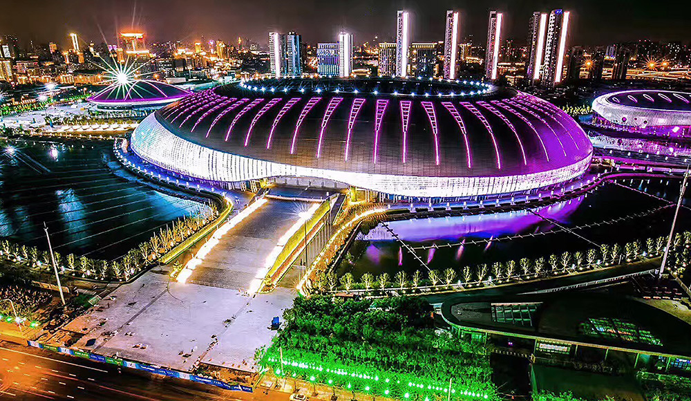 天津體育中心夜景“改革印記 致敬美好生活”天津慶祝改革開放40周年圖片展