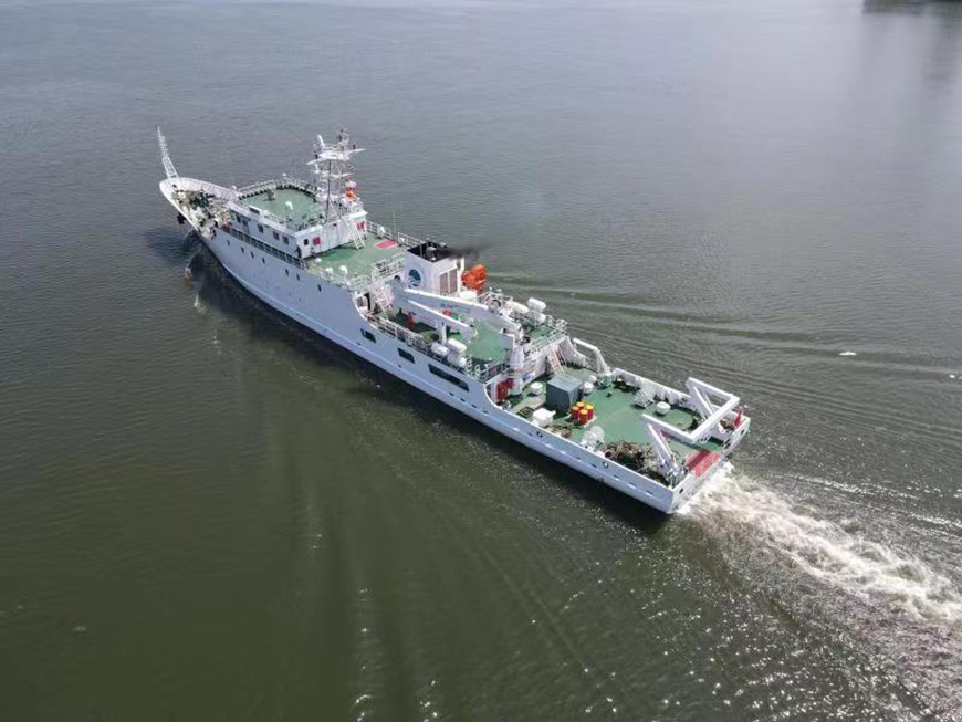 海洋科考船“向阳红51”号在天津交付。天津港保税区供图