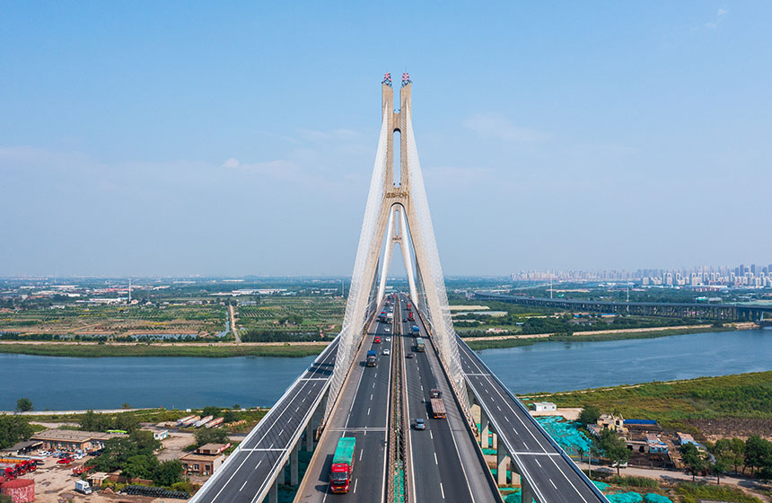 長深高速公路擴建工程海河特大橋。天津市交通運輸委供圖