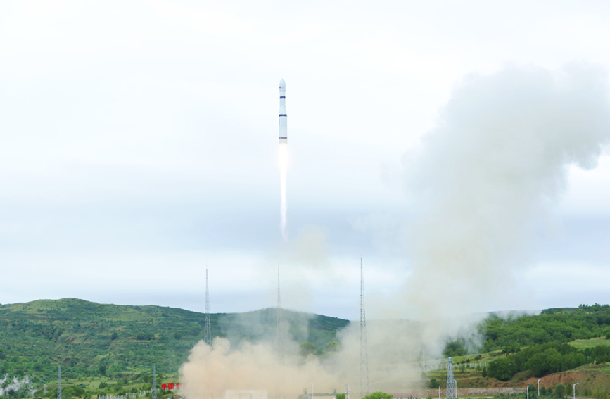 “天津滨海一号卫星”、云遥一号04-08星成功发射。滨海新区区委宣传部 