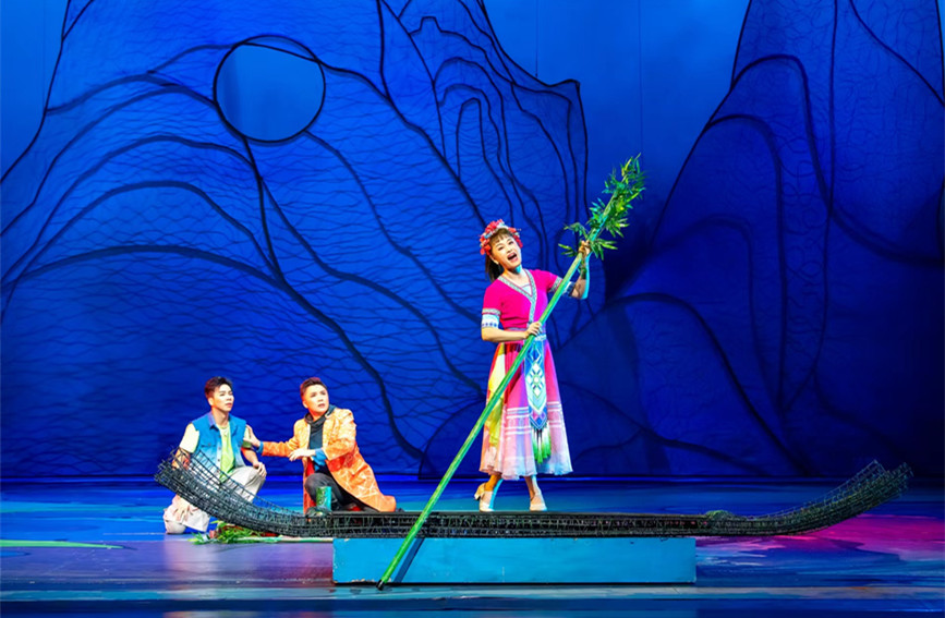 《新劉三姐》在天津武清影劇院展演。廣西壯族自治區戲劇院供圖