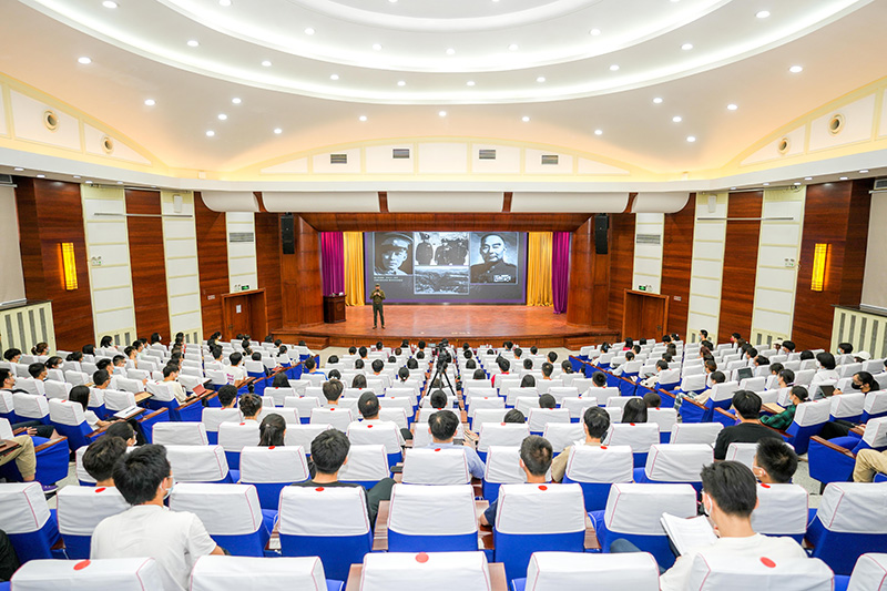 首場報告會在南開大學舉行。天津市教委供圖