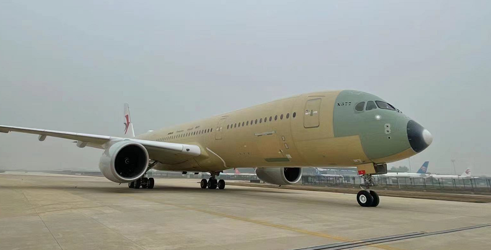 今年第8架空客A350型“黄皮飞机”。天津机场边检站 供图