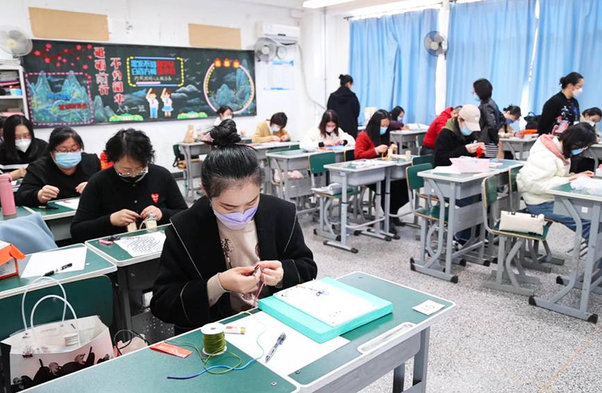 2023年天津市南开区首届劳动教师技能大赛举办。天津市南开区融媒体中心供图