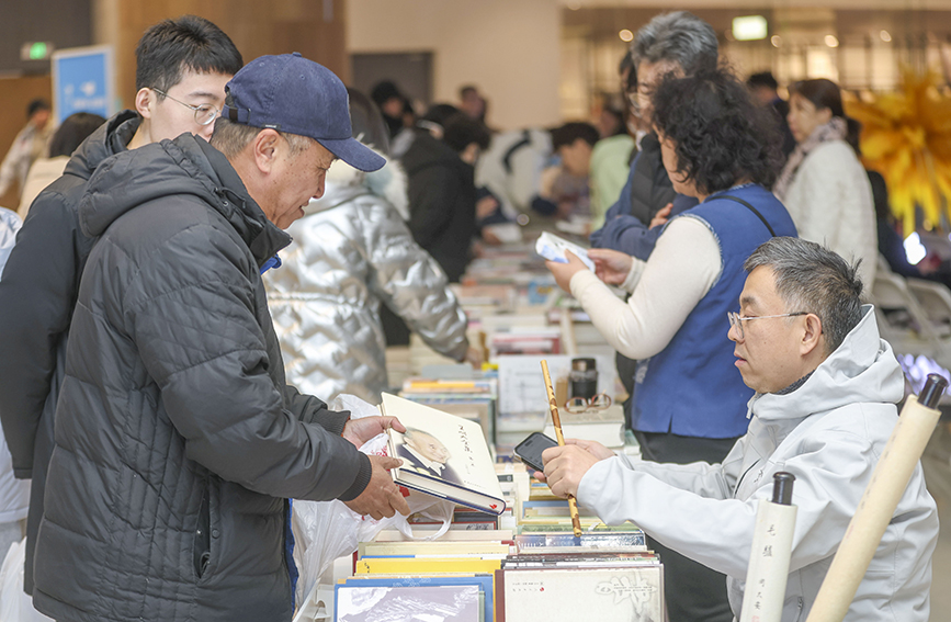 “旧书新知 文古润津”海河旧书市集南开区专场活动现场。南开区委宣传部供图