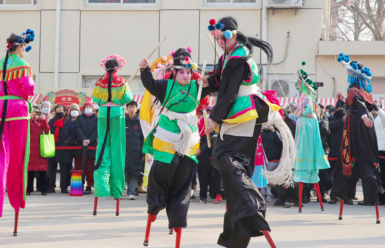 民俗文化节现场。刘芸摄