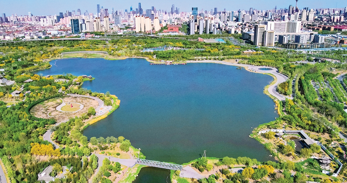 水西公園風景如畫。 記者 潘立峰 攝