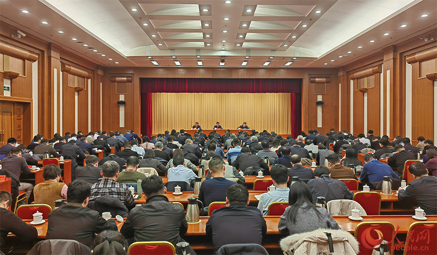 天津市建設國家數字經濟創新發展試驗區工作部署會暨2026年數據工作會議現場。人民網記者 崔新耀攝