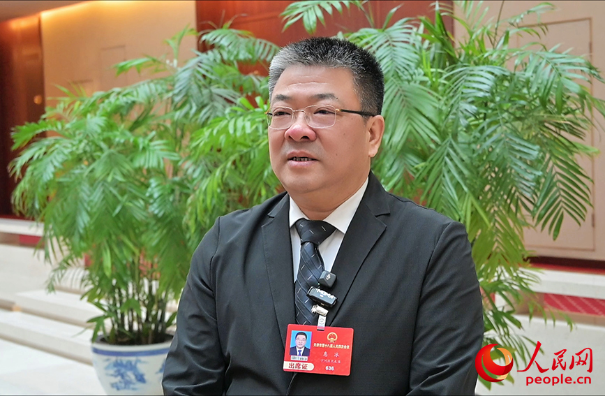 天津市人大代表、宁河区区长惠冰接受人民网记者采访。人民网记者 孙一凡摄