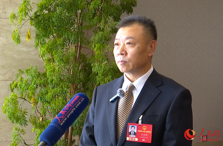 天津食品集團有限公司總經理助理，天津利達糧油有限公司黨委書記、董事長戈立新接受人民網採訪。人民網記者 陶建攝