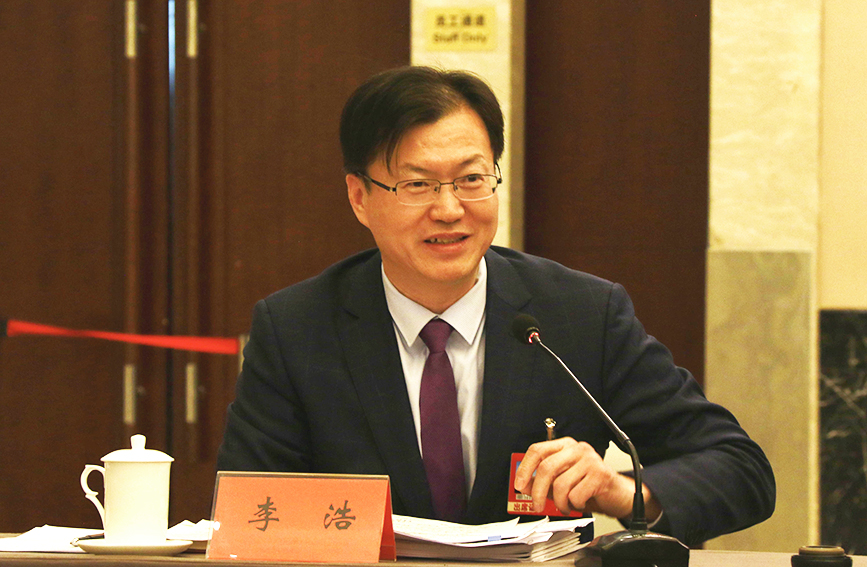 圖為天津市人大代表，紅橋區委副書記、區長，區政府黨組書記李浩。人民網記者 陶建攝