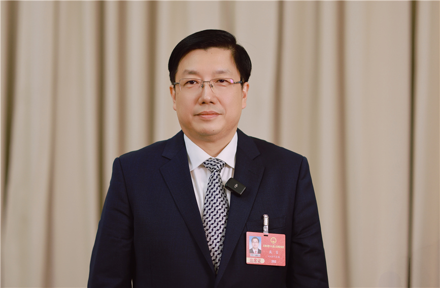 图为天津市人大代表、河北区委副书记、区长戴雷。受访单位供图