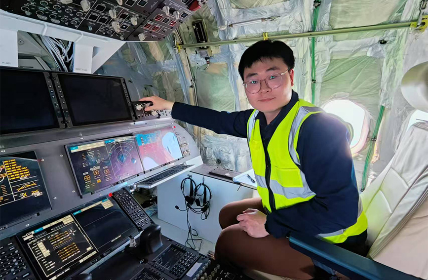 学生在企业实习实践