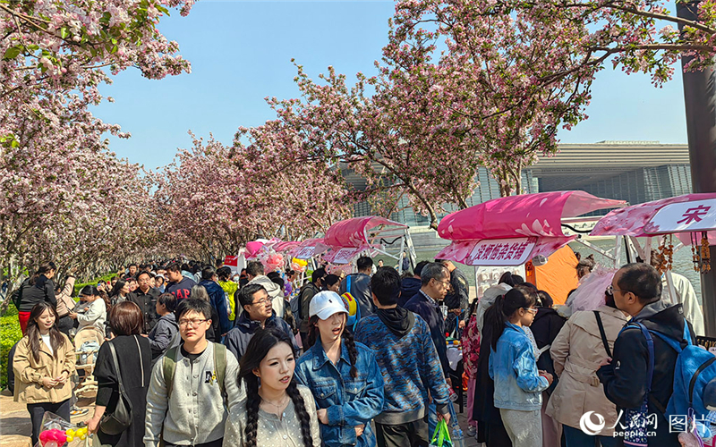 春天花“卉”开 繁花颜值变产值