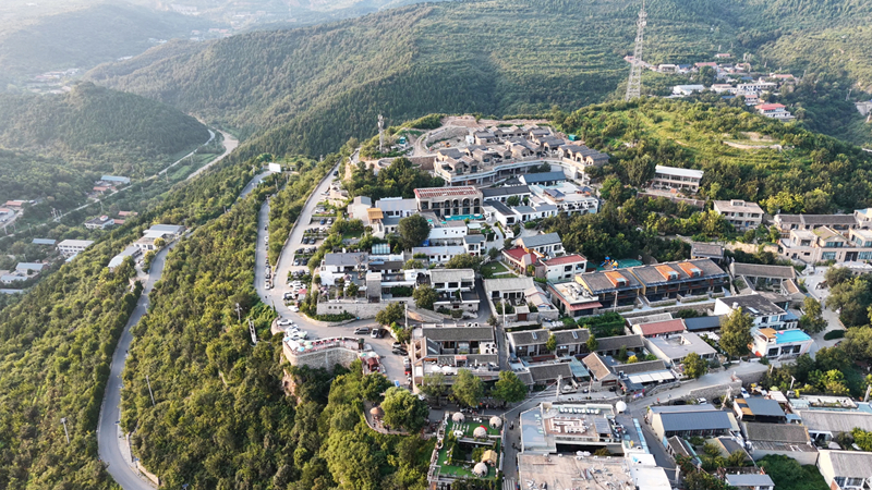 俯瞰西井峪村。 杨嘉瑞摄