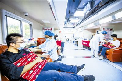 全国首个高校献血方舱落户天津大学